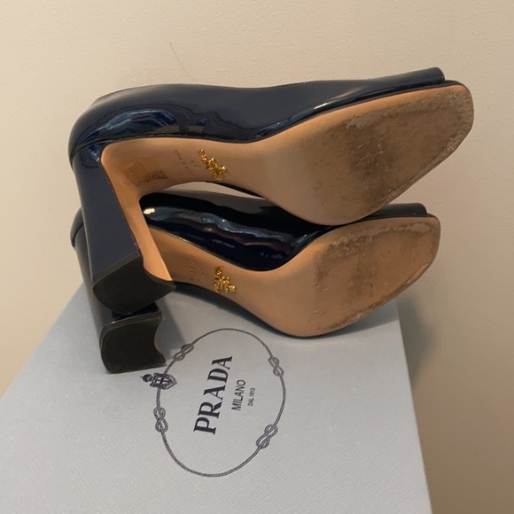 Prada Navy Patent Peeptoe Pumps Size 37/7 - Picture 5 of 7